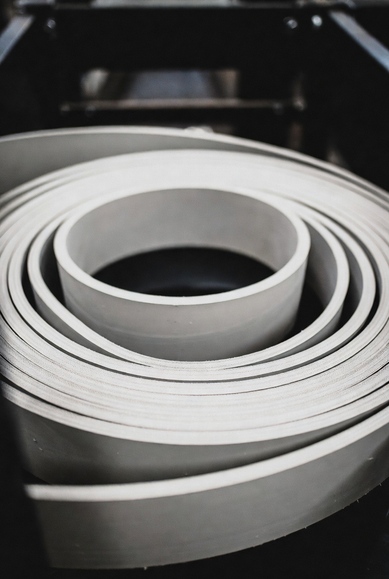 Тонкие Транспортерные Ленты Преимущества и Применение